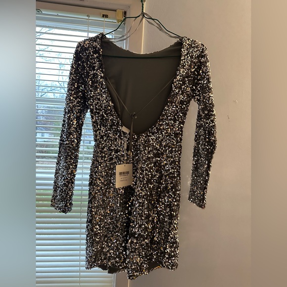 Selfie Leslie silver sequin dress. Perfect for NYE or bachelorette! - Picture 5 of 5